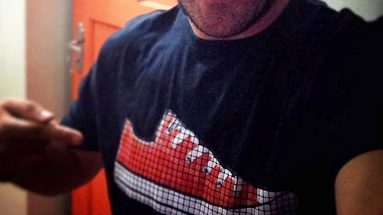 Sublimação em Camisetas Pretas